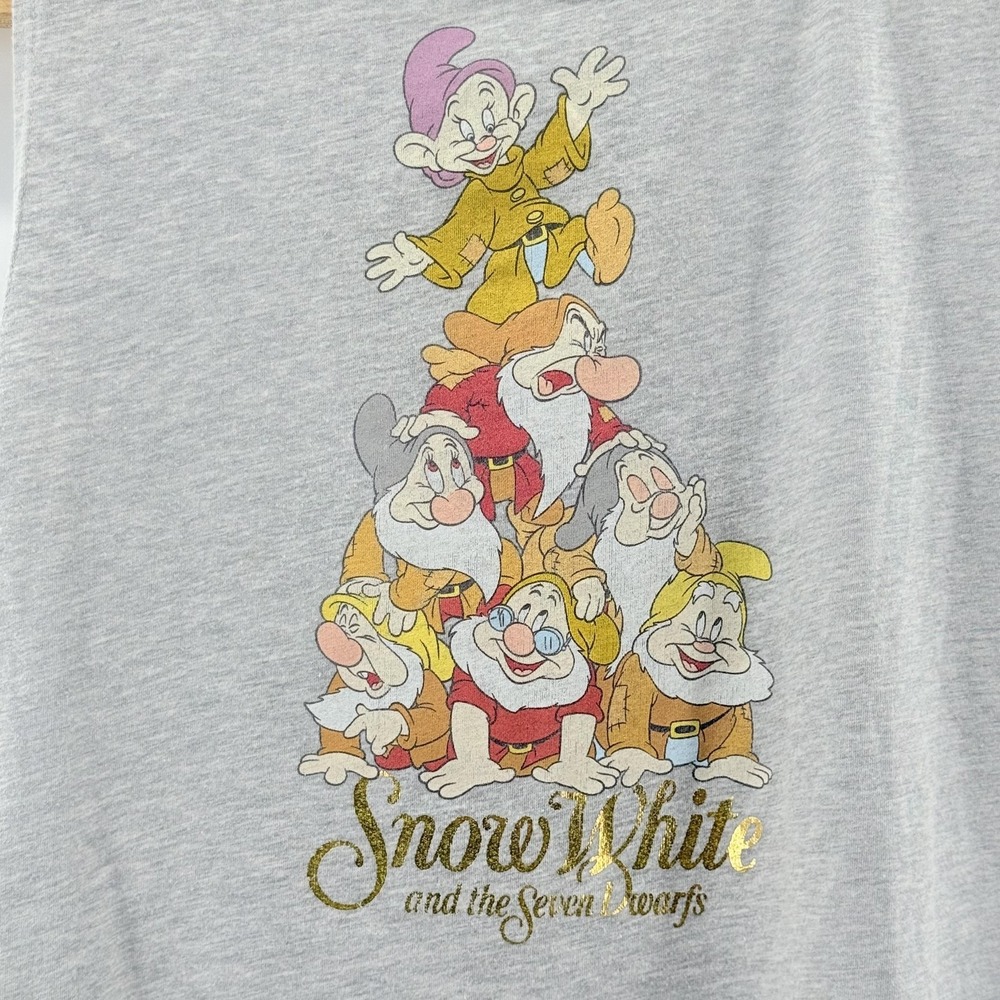 Disney Snow White Seven Dwarfs Shirt Womens Large Gray Sleeveless Crop Top Movie